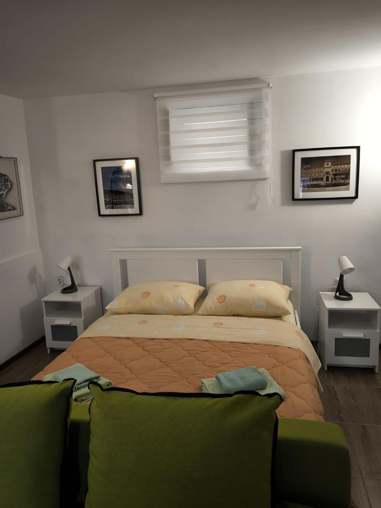 Studio Apartman Nona Angela-Valun Cres Eksteriør bilde